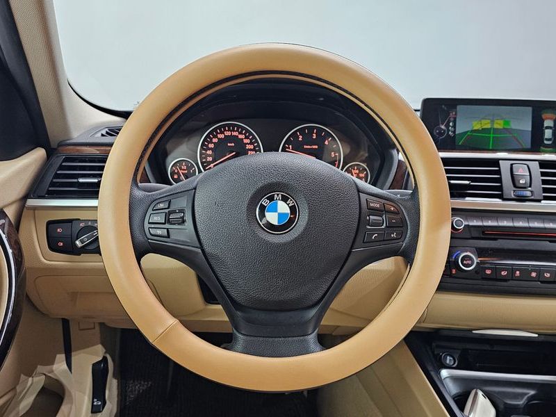 2015 BMW 3 Series 320d photo 13