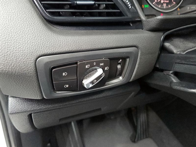 2016 BMW 2 Series Joy photo 18