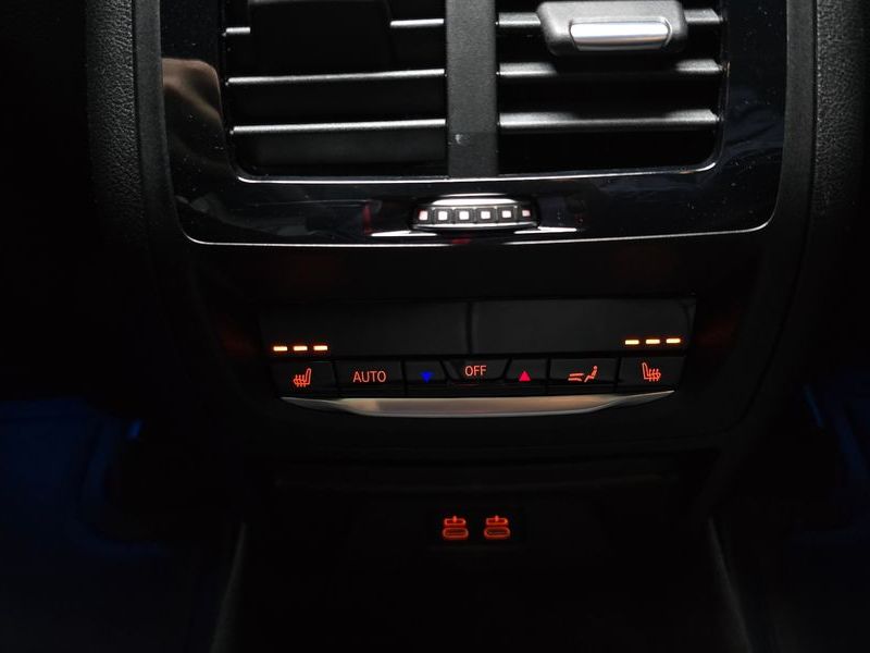 2021 BMW X3 xDrive 30e M sports Online Exclusive Edition photo 18
