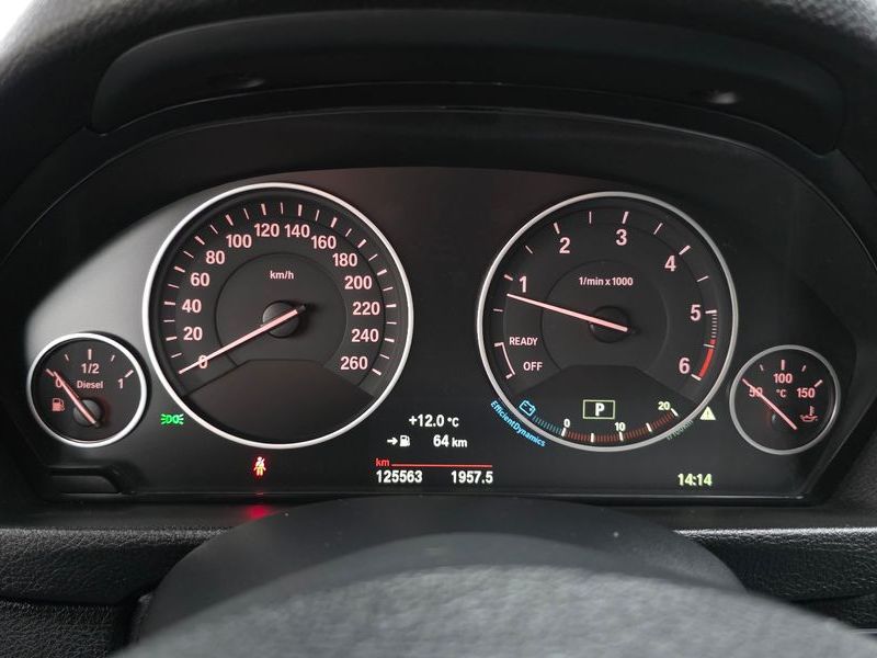 2015 BMW 3 Series 320d photo 8