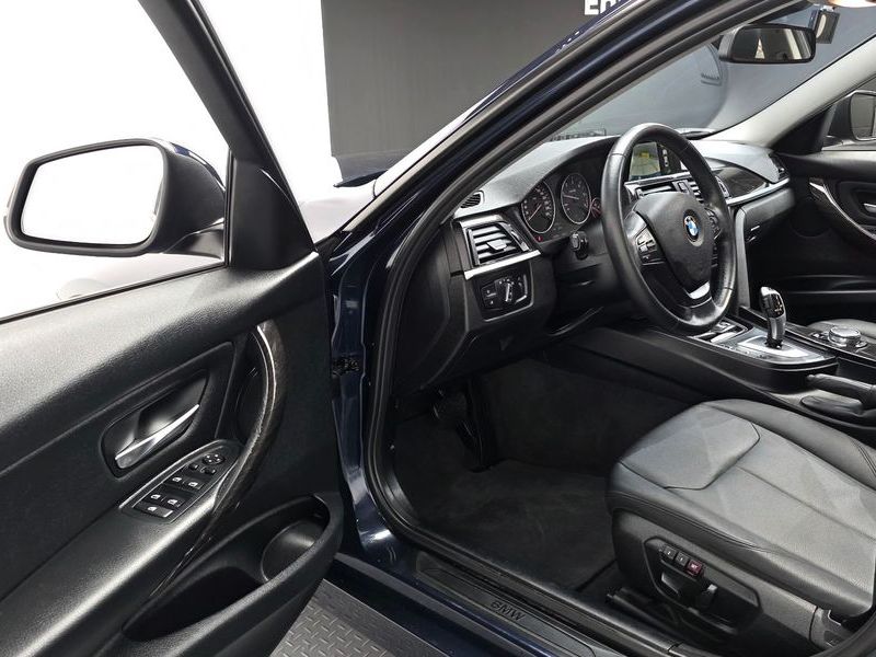 2015 BMW 3 Series 320d photo 11