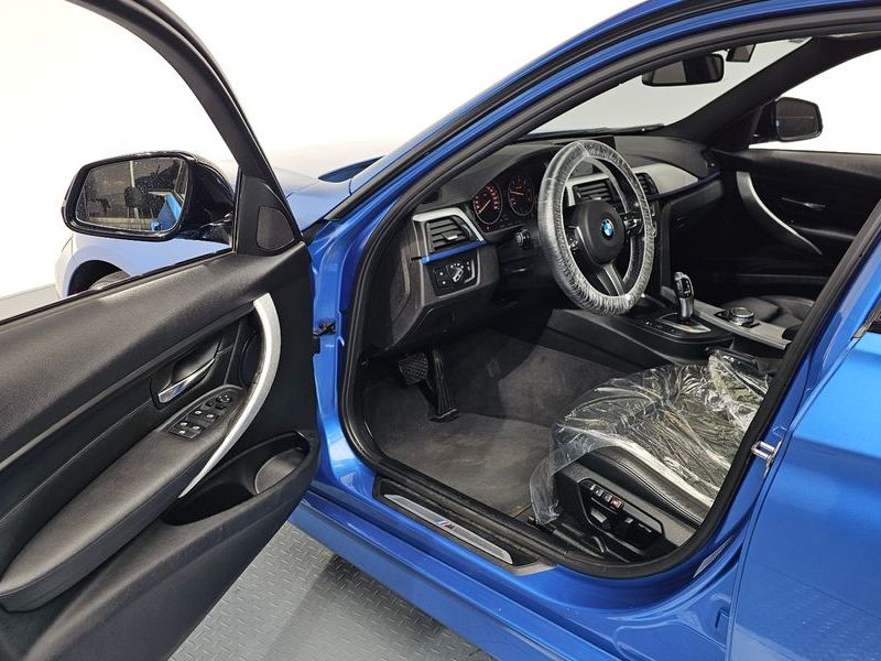 2014 BMW 3 Series 320d Touring M Performence photo 10