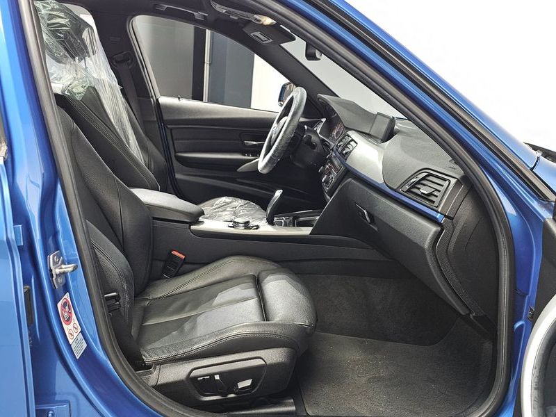 2014 BMW 3 Series 320d Touring M Performence photo 11