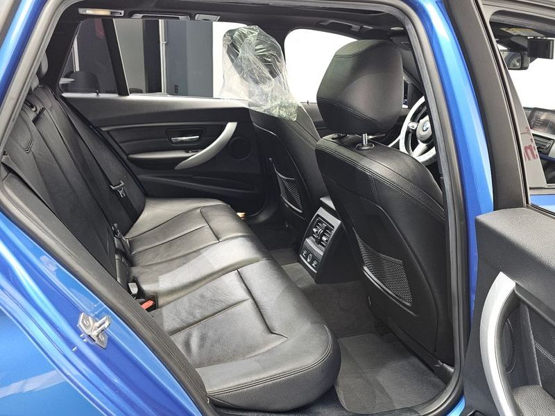 2014 BMW 3 Series 320d Touring M Performence photo 12
