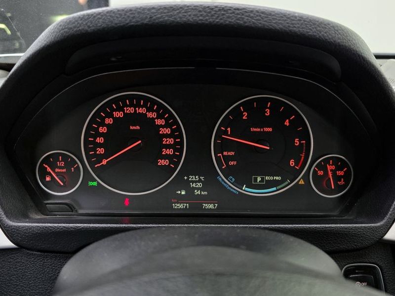 2012 BMW 3 Series 320d ED Edition photo 8