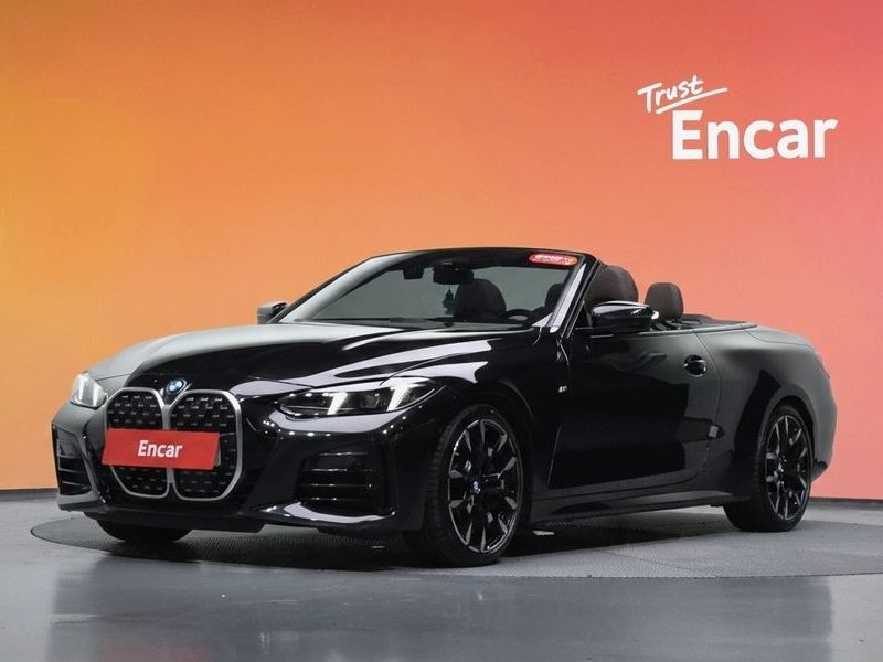 2025 BMW 4 Series 420i M Sport Convertible photo 1