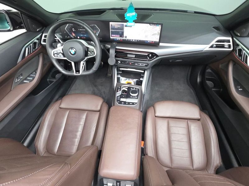 2025 BMW 4 Series 420i M Sport Convertible photo 7