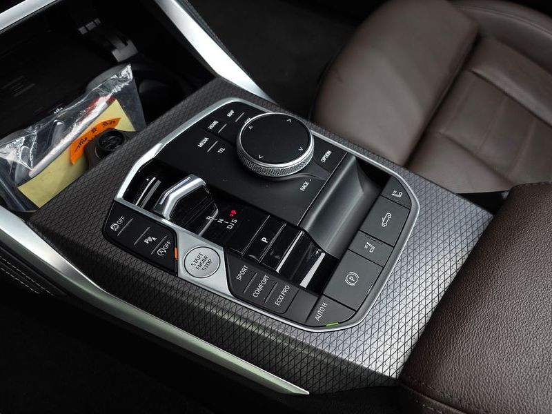 2025 BMW 4 Series 420i M Sport Convertible photo 9