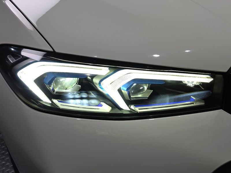 2023 BMW 3 Series 320i M Sport photo 22
