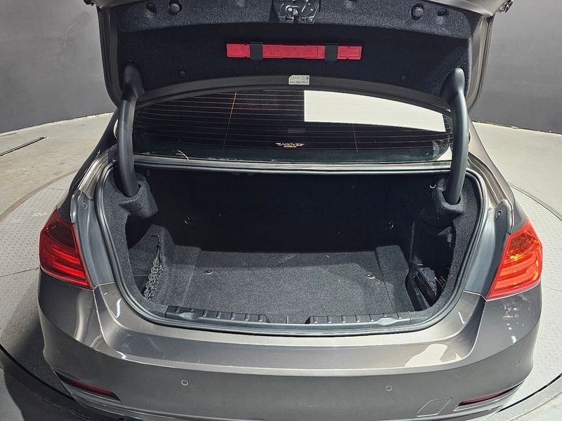 2014 BMW 3 Series 320d xDrive photo 20