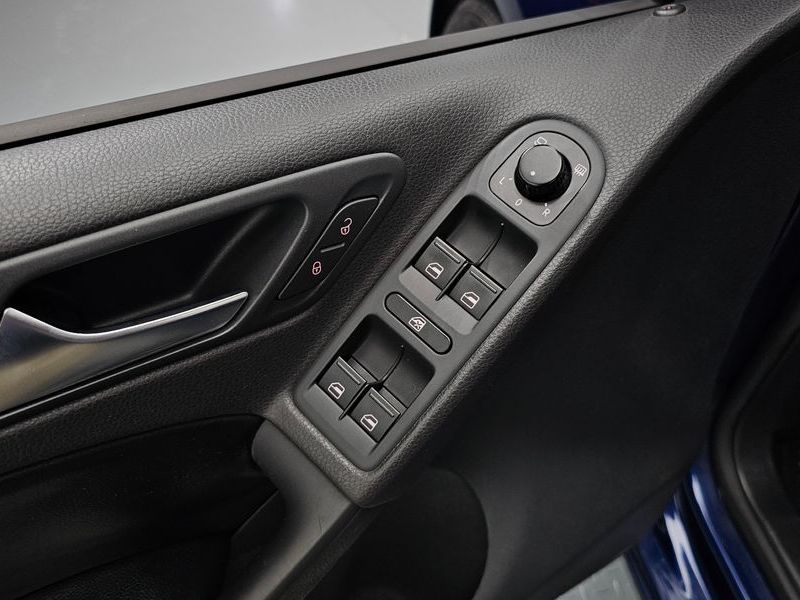 2012 Volkswagen Golf 1.4 TSI photo 16