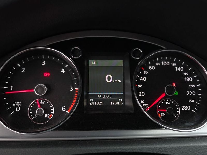2014 Volkswagen New CC 2.0 TDI BlueMotion photo 8