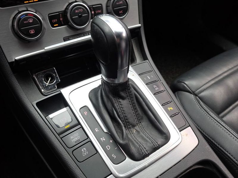 2014 Volkswagen New CC 2.0 TDI BlueMotion photo 9