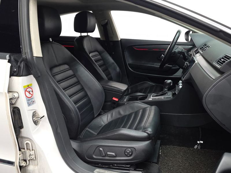 2014 Volkswagen New CC 2.0 TDI BlueMotion photo 11