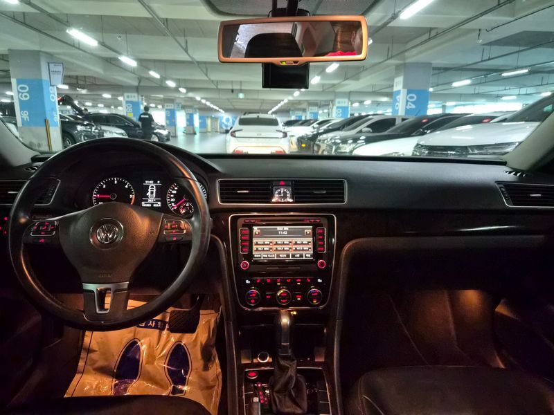 2015 Volkswagen Passat 2.0 TDI B7 photo 19
