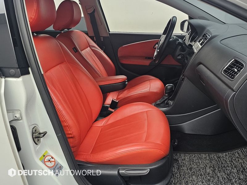 2016 Volkswagen Polo 1.4 TDI R-Line 5th photo 10