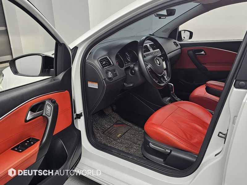 2016 Volkswagen Polo 1.4 TDI R-Line 5th photo 11