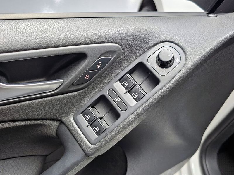 2012 Volkswagen Golf 1.4 TSI photo 16