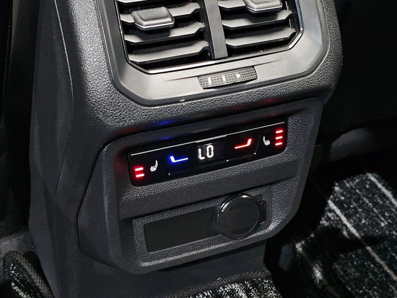 2022 Volkswagen Tiguan 2.0 TSI Prestige photo 17