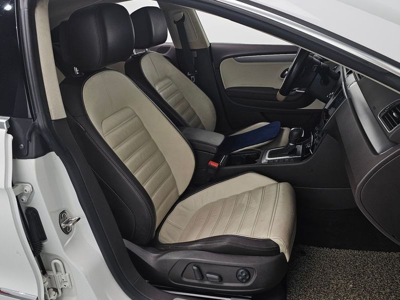 2016 Volkswagen New CC 2.0 TDI BlueMotion photo 11