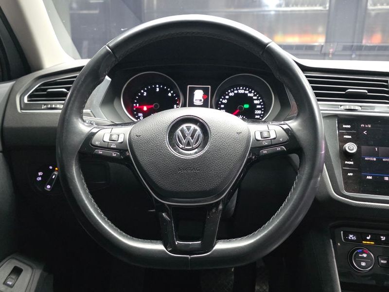 2018 Volkswagen Tiguan 2.0 TDI Premium photo 13