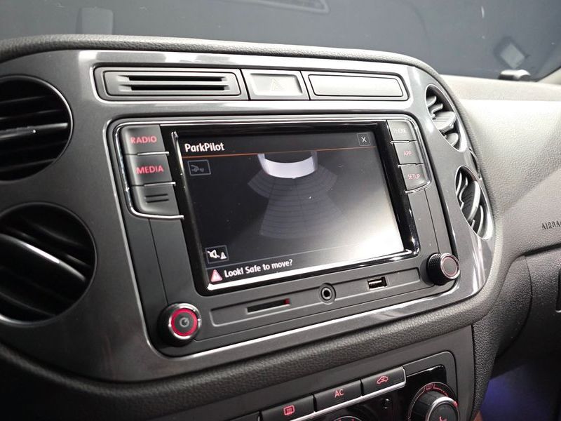 2012 Volkswagen Tiguan 2.0 TDI Comfort 5N photo 15