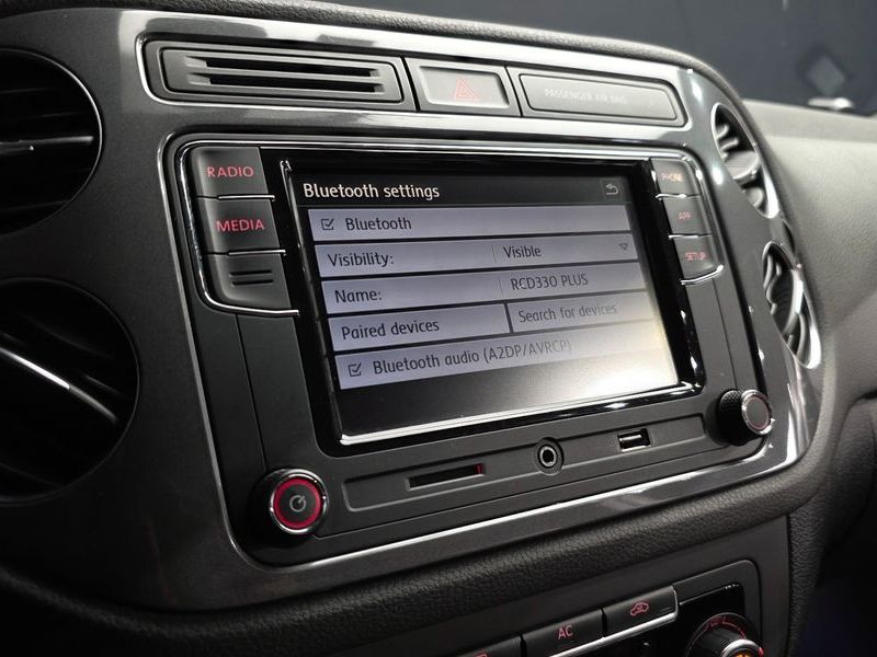 2012 Volkswagen Tiguan 2.0 TDI Comfort 5N photo 17