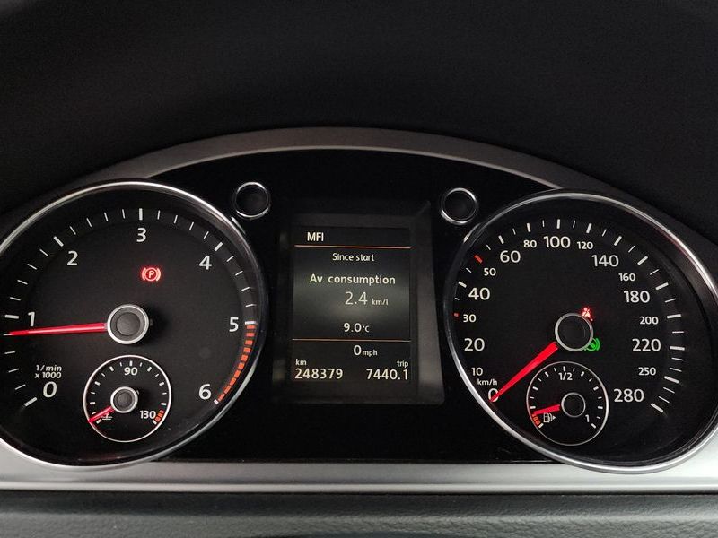 2015 Volkswagen New CC 2.0 TDI BlueMotion 4MOTION photo 8