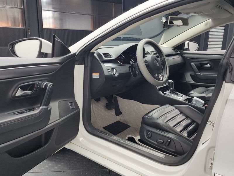 2015 Volkswagen New CC 2.0 TDI BlueMotion 4MOTION photo 10
