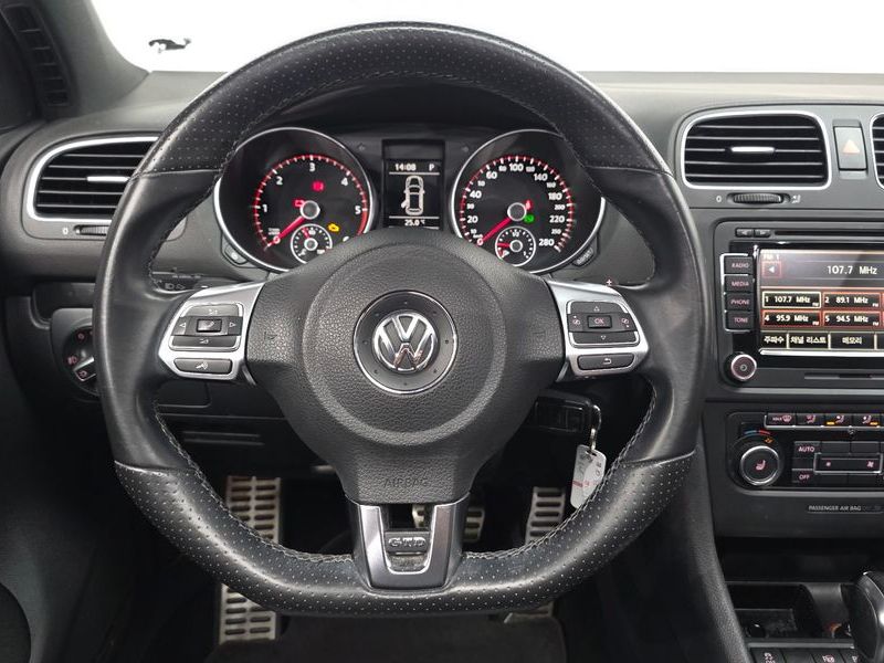 2012 Volkswagen Golf 2.0 GTD photo 13