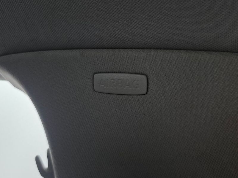 2013 Volkswagen Golf 1.6 TDI Blue Motion StyleEdition photo 20