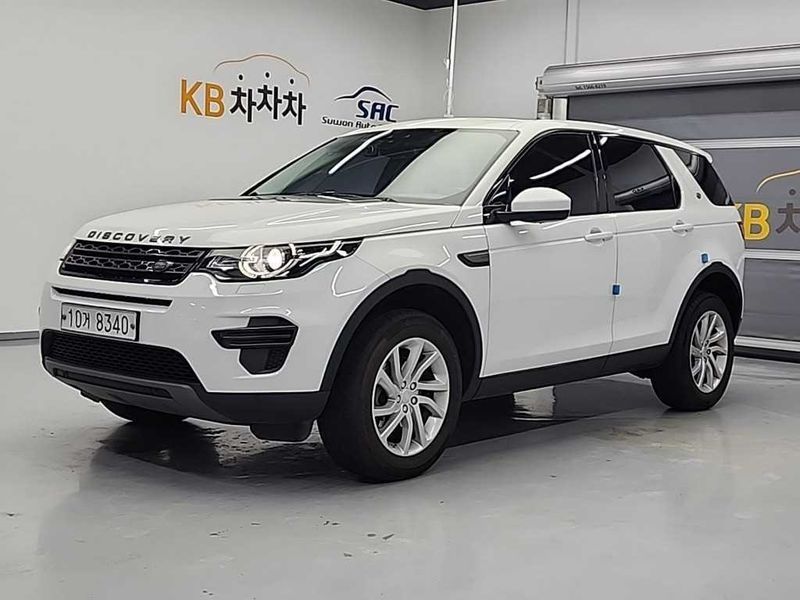 2017 Land Rover Discovery Sport 2.0 TD4 SE photo 1