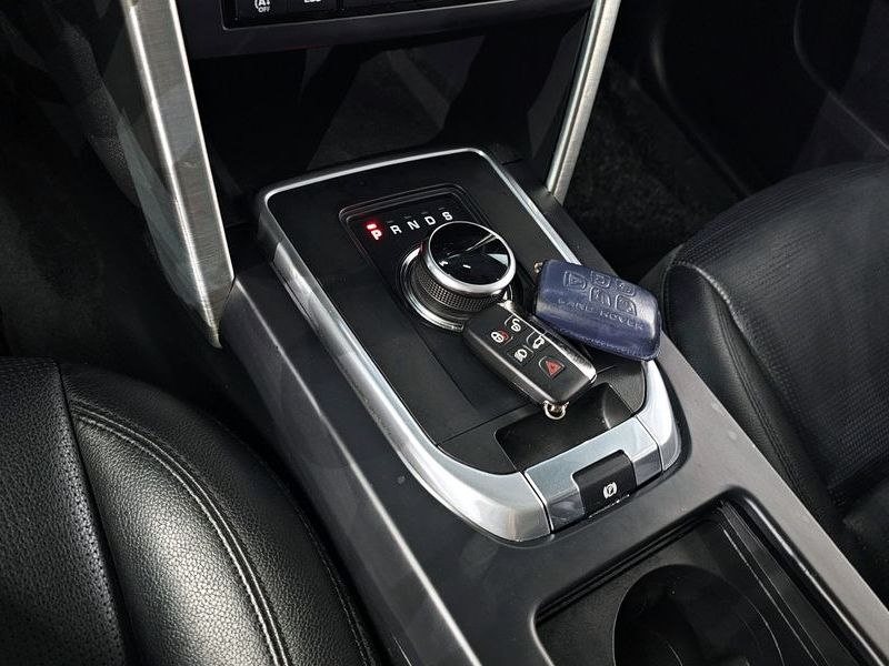 2018 Land Rover Discovery Sport 2.0 TD4 SE (150PS) photo 9