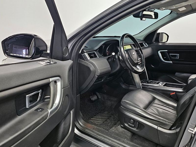 2018 Land Rover Discovery Sport 2.0 TD4 SE (150PS) photo 11