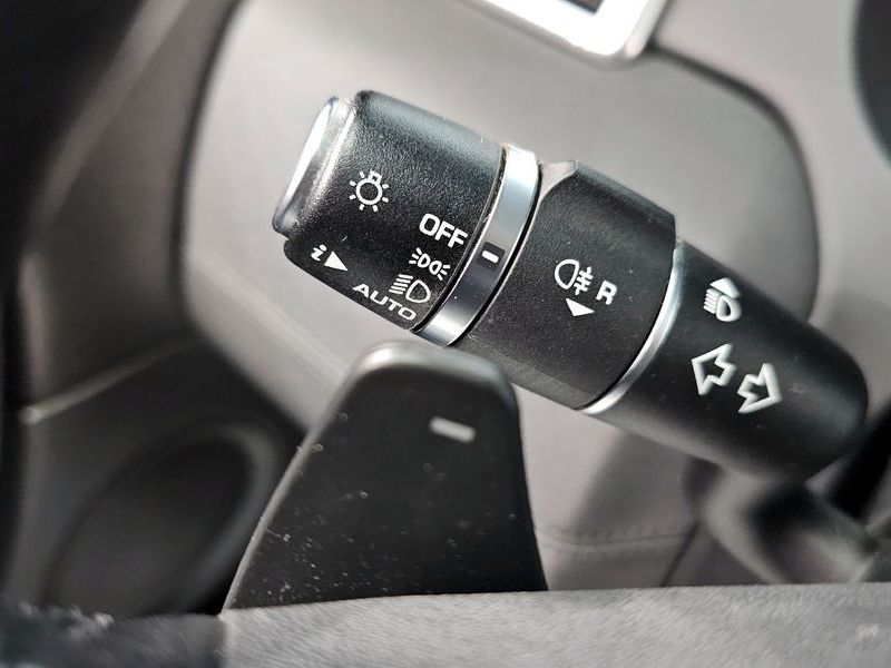 2018 Land Rover Discovery Sport 2.0 TD4 SE (150PS) photo 17