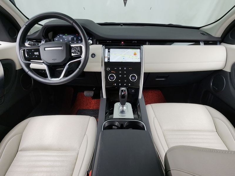 2021 Land Rover Discovery Sport P250 SE photo 7