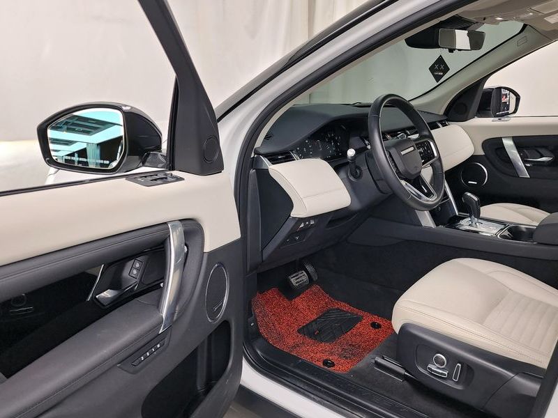 2021 Land Rover Discovery Sport P250 SE photo 10