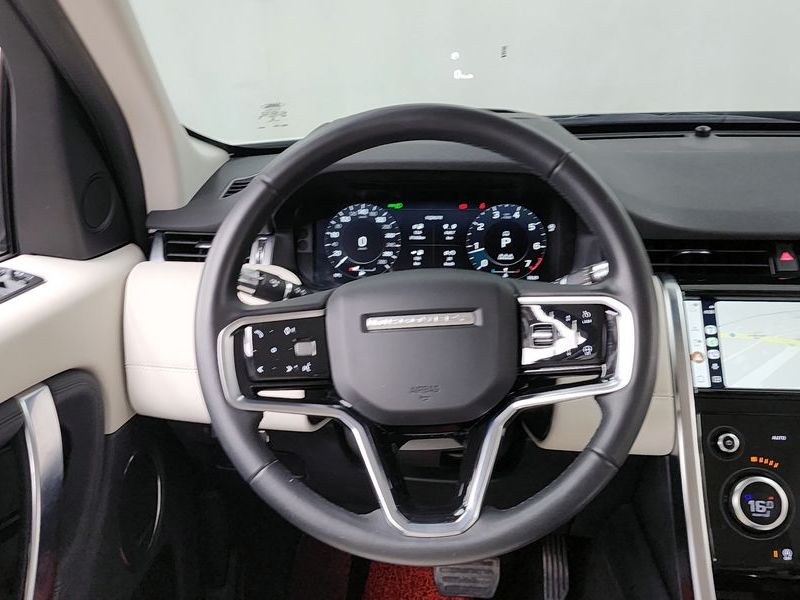 2021 Land Rover Discovery Sport P250 SE photo 13