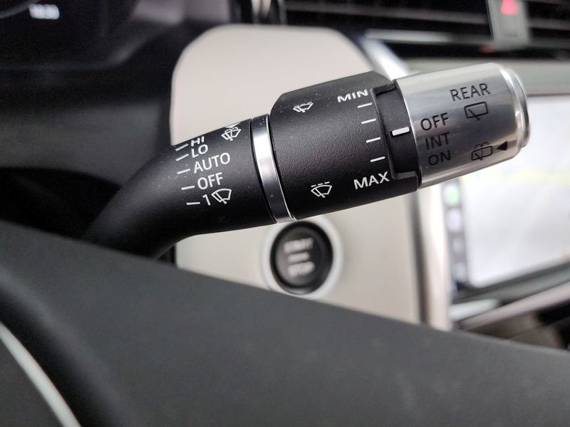 2021 Land Rover Discovery Sport P250 SE photo 28
