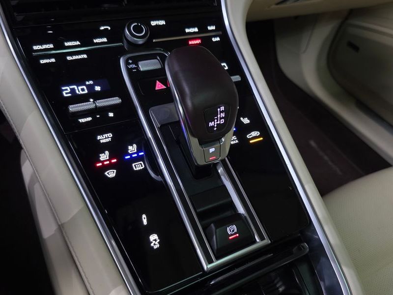 2017 Porsche Panamera 2.9 4S photo 9