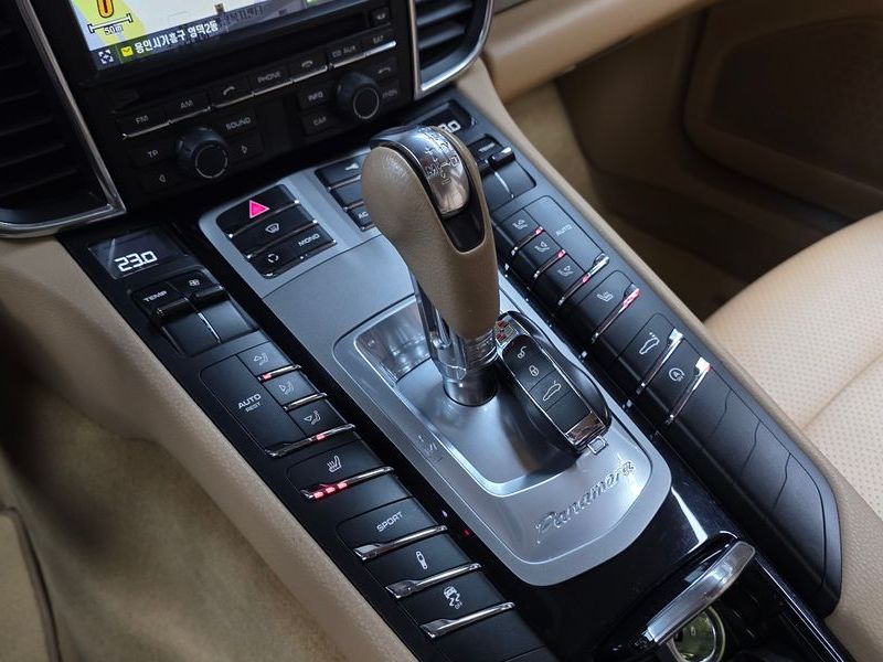 2012 Porsche Panamera 3.6 AWD 970 photo 9