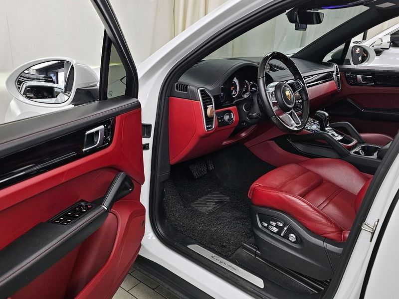 2021 Porsche Cayenne 3.0 photo 10