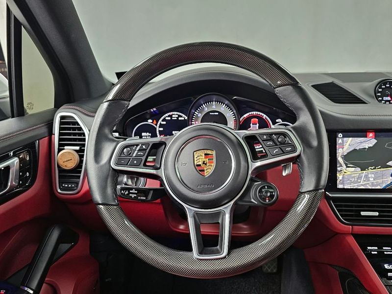 2021 Porsche Cayenne 3.0 photo 13