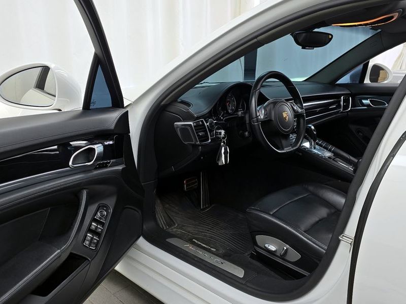 2012 Porsche Panamera 4.8 4S 970 photo 10