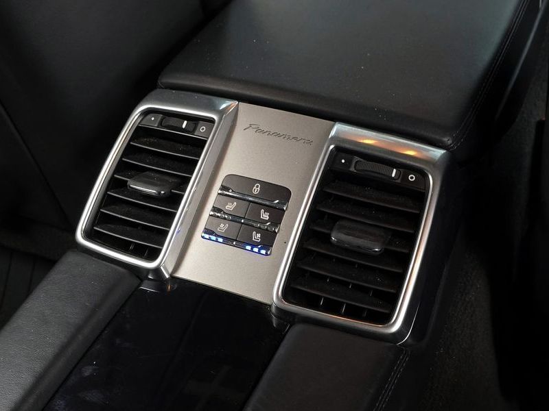 2012 Porsche Panamera 4.8 4S 970 photo 18