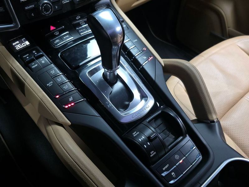 2014 Porsche Cayenne 3.0 Diesel Platium Edition 958 photo 9