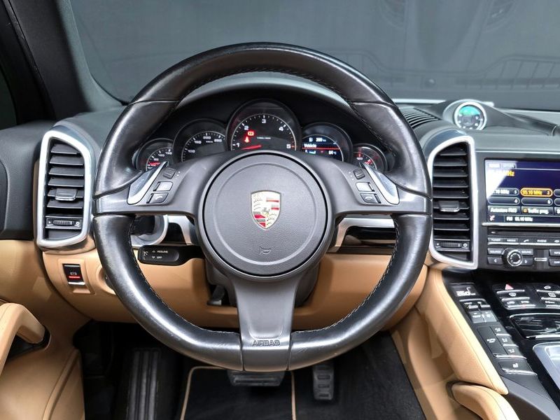 2014 Porsche Cayenne 3.0 Diesel Platium Edition 958 photo 13