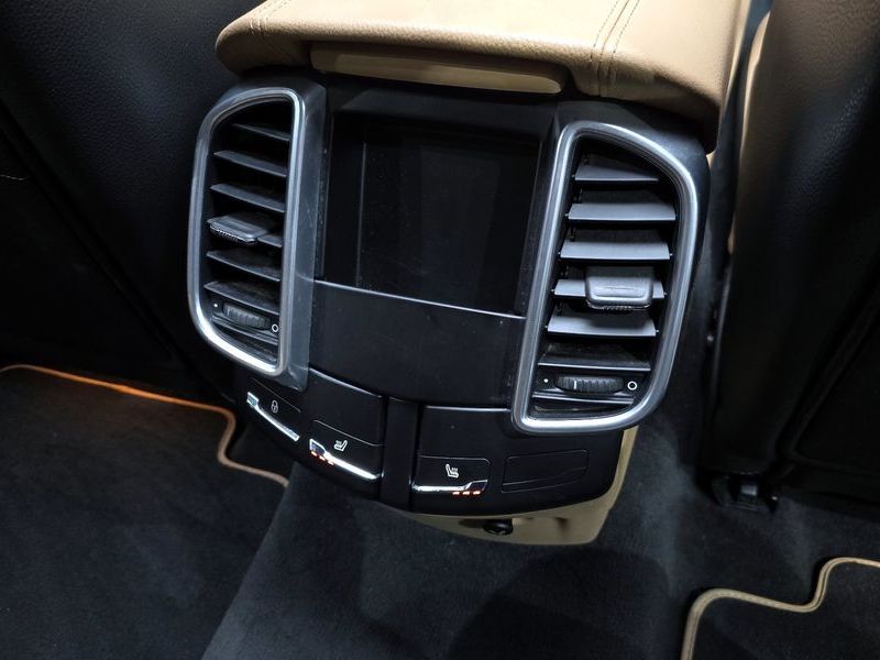 2014 Porsche Cayenne 3.0 Diesel Platium Edition 958 photo 18