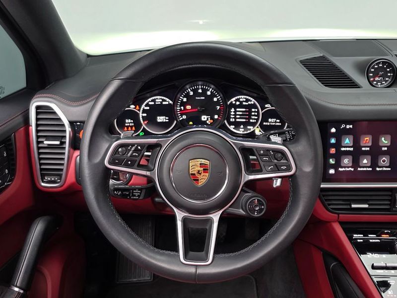 2023 Porsche Cayenne 3.0 photo 13