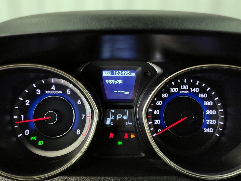 2012 Hyundai Avante M16 GDI Premier photo 8